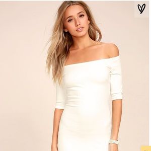 Lulu’s Off the Shoulder Form Fitting Dress